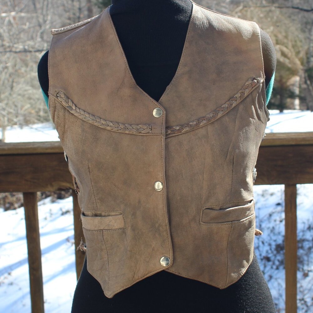 Milwaukee LEATHER VEST Biker Lace up Sides with Conchos VTG - Women's Small